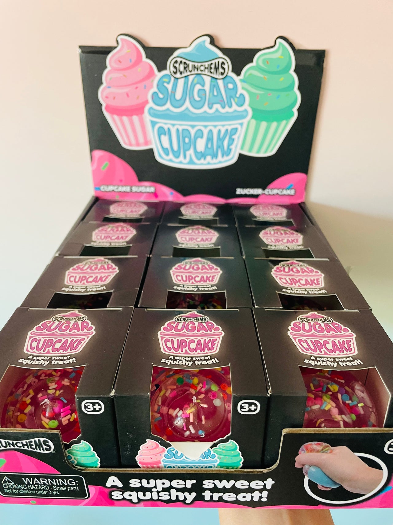 🧁✨ Scrunchems Sugar Cupcake | Sugar-Filled Sensory Squishy Fidget Toy 💖