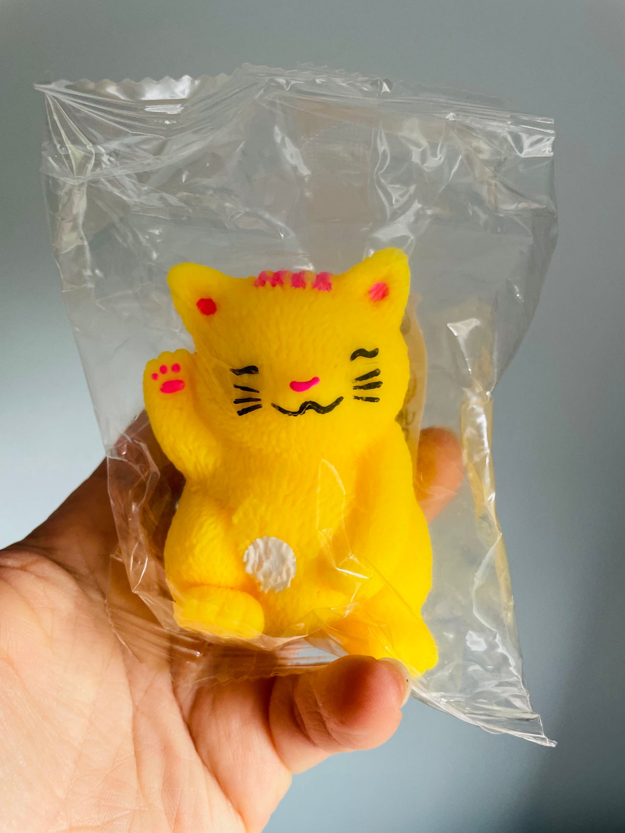 🐱💛 Yellow Stretchy Lucky Cat Squishy Toy