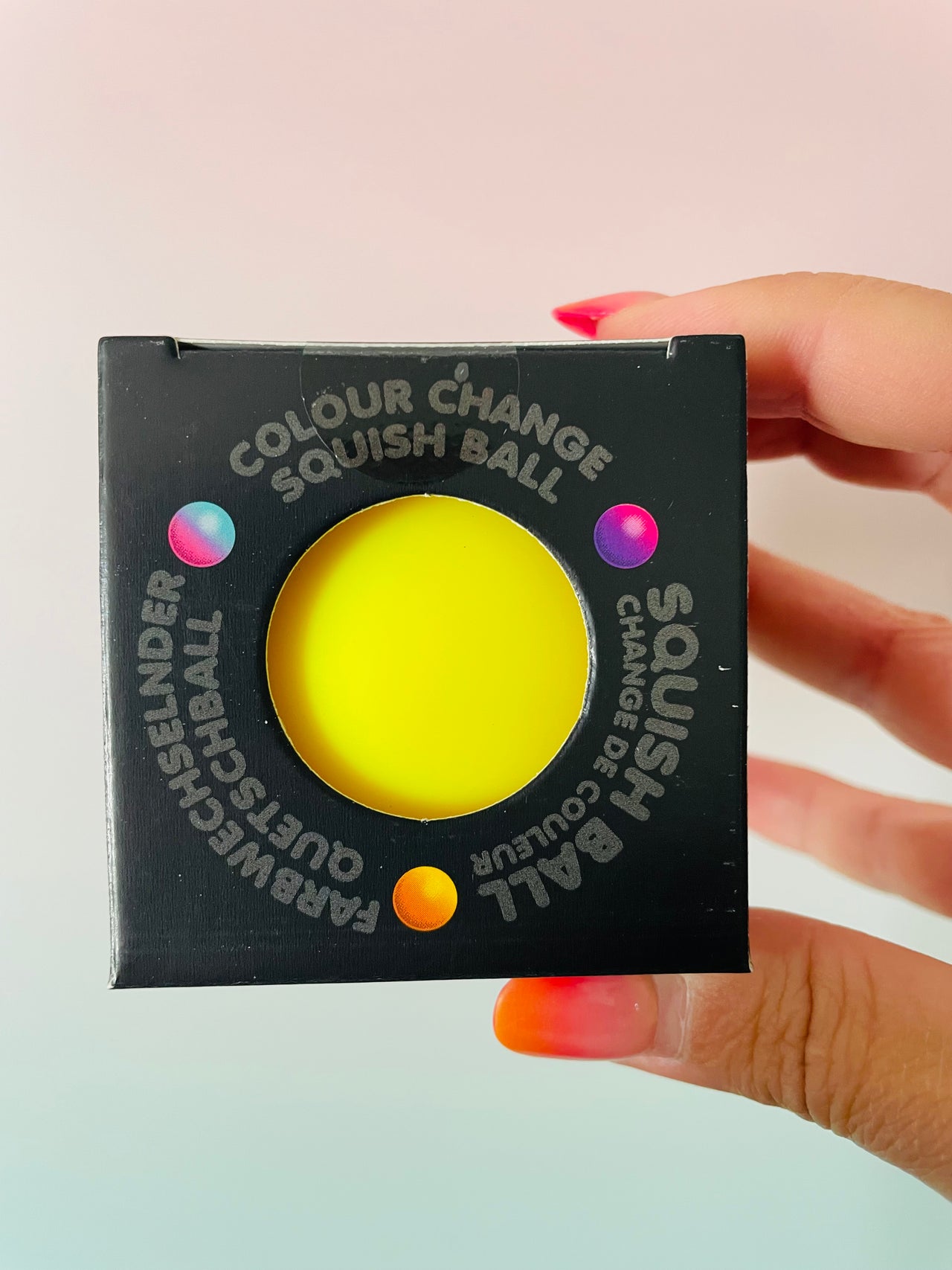 Scrunchems Colour Change Squish Ball Sensory Stress Relief Fidget Toy Yellow