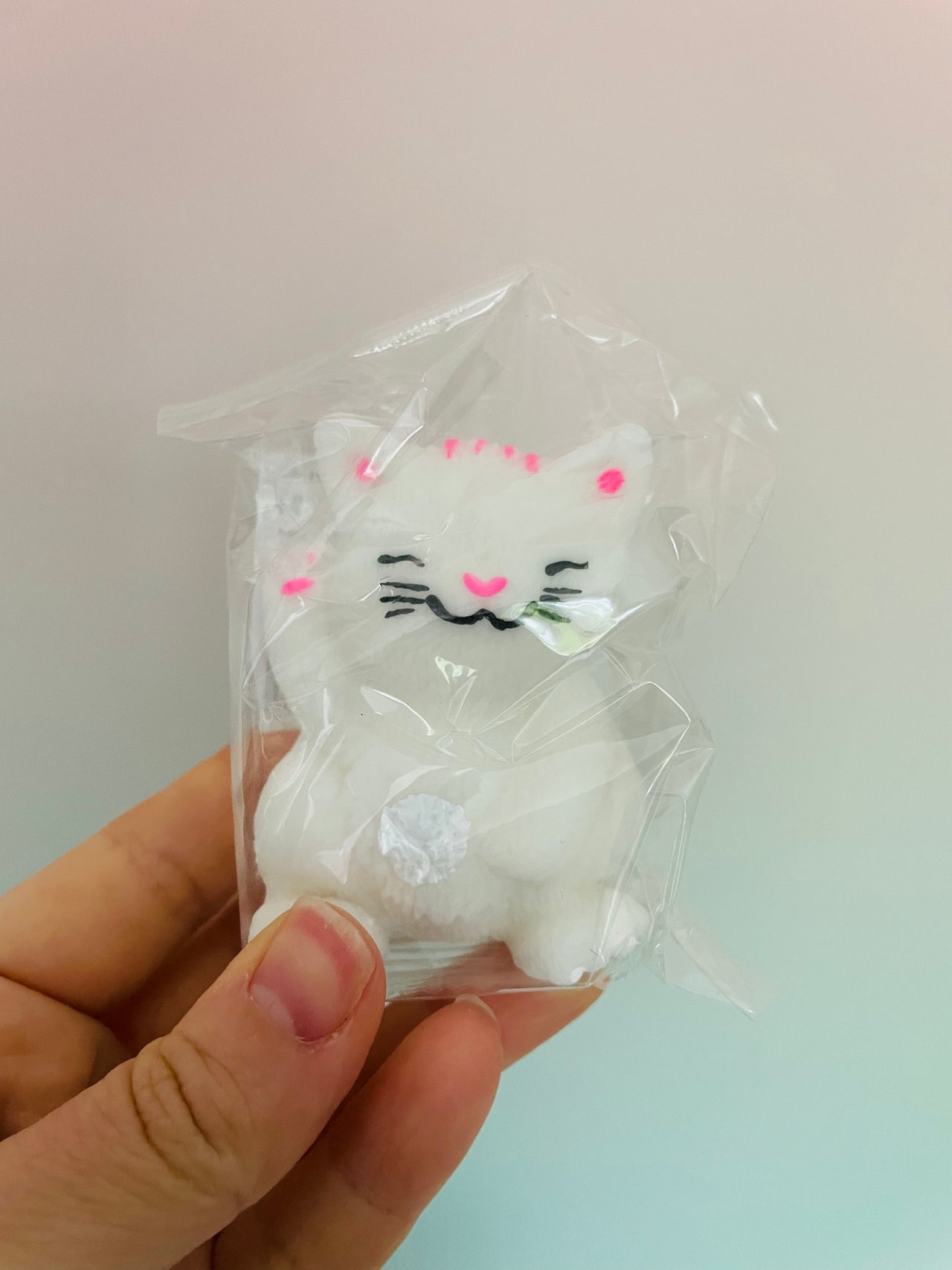 🐱🤍 White Stretchy Lucky Cat Squishy Toy ✨