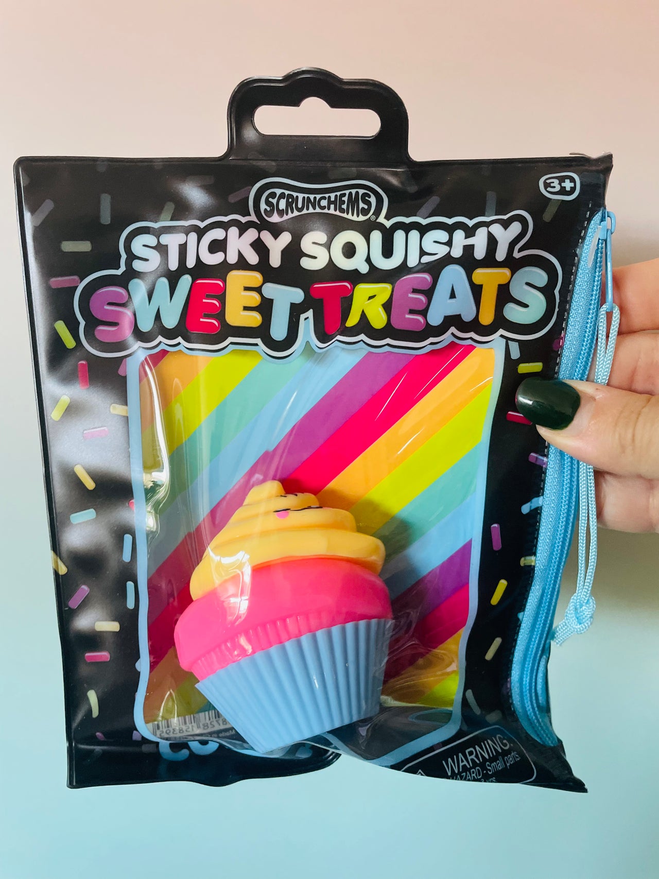 🧁✨ Scrunchems Sticky Squishy Cupcake | Taba Squishy