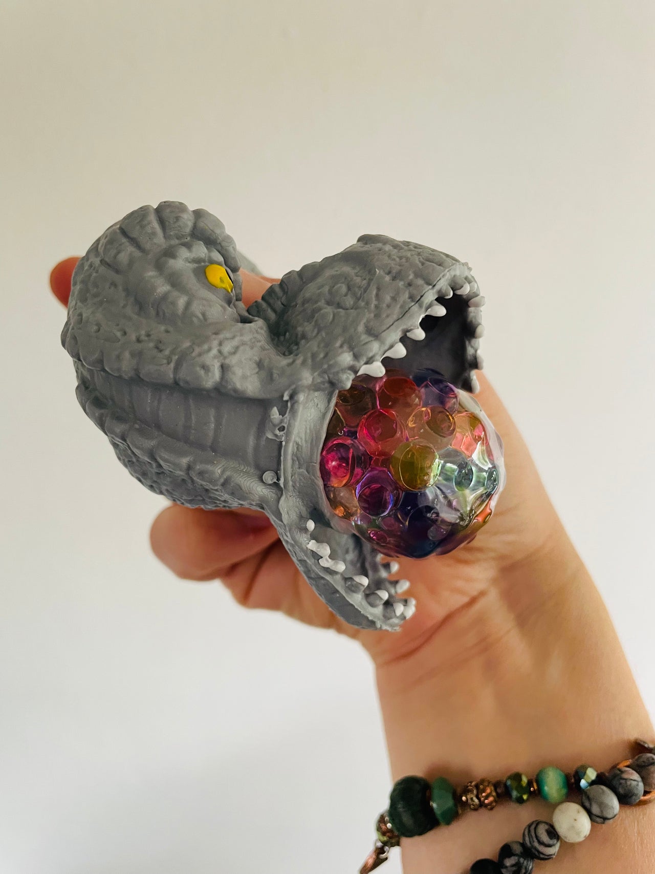 🦖🩶 Grey Dinosaur Head Bead Squeeze Toy