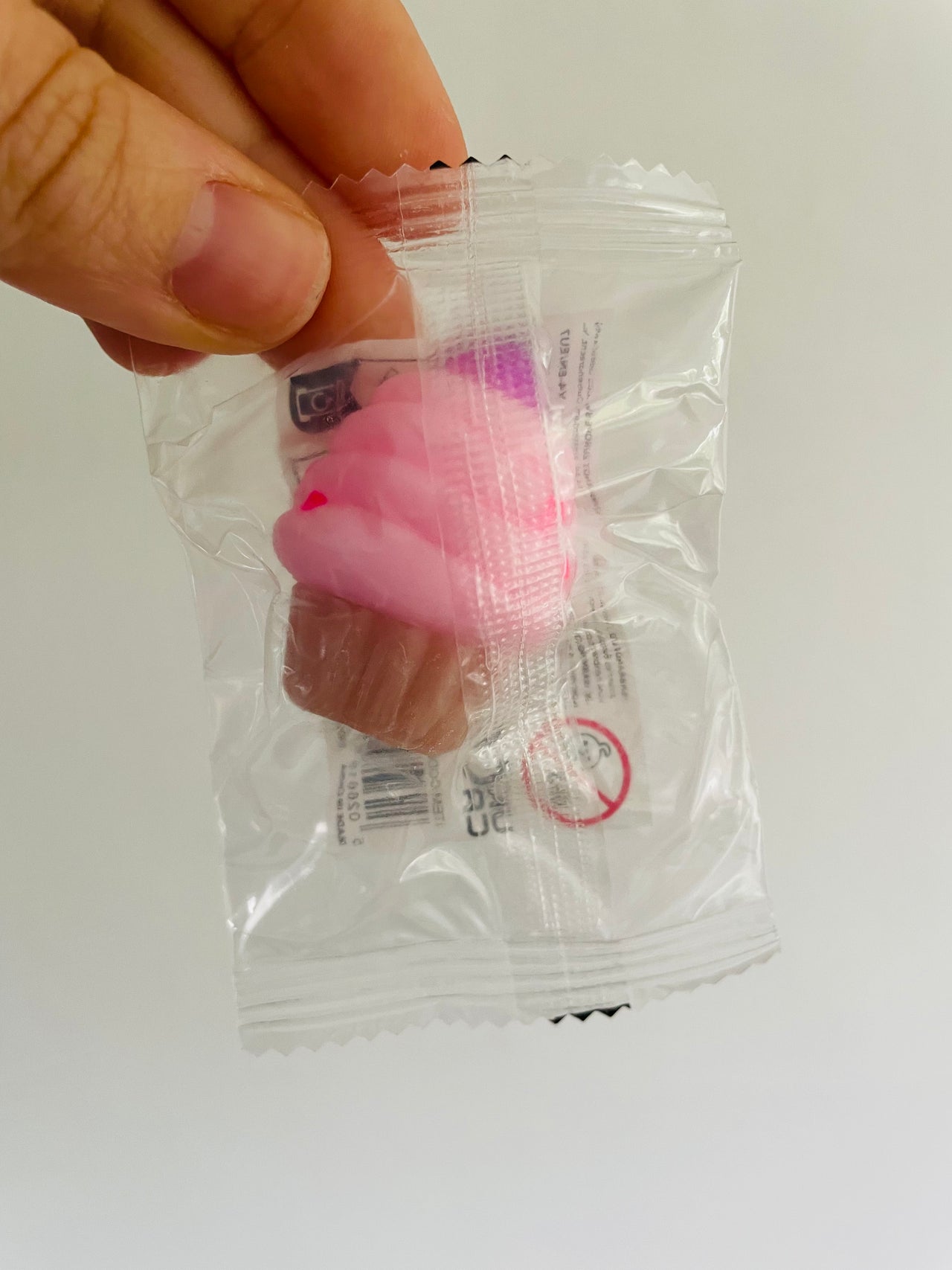 🧁🩷 Squishy Desserts Pink Cupcake Mini Sensory Toy