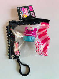 🍓🐱 Scrunchems Squishy Buddies Cupcake Keyring (Assorted)